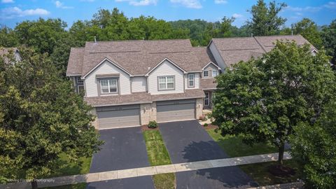 Tiny photo for 2714 Whitlock Drive, Darien, IL 60561 (MLS # 12487086)