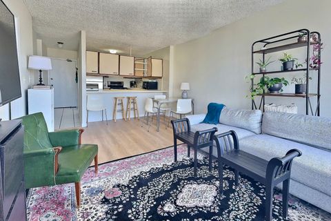 Tiny photo for 2754 N Hampden Court #1706, Chicago, IL 60614 (MLS # 12481627)