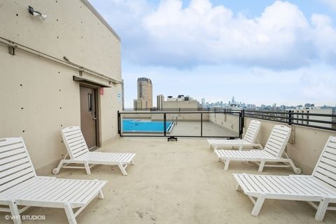 Tiny photo for 2754 N Hampden Court #1706, Chicago, IL 60614 (MLS # 12481627)