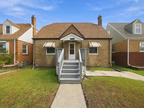 Photo of 11025 S Avenue O, Chicago, IL 60617 (MLS # 12764344)