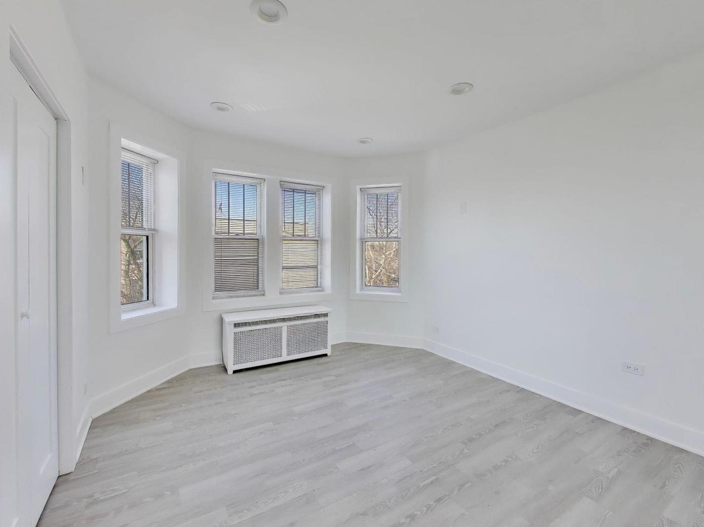 7425 N Campbell Avenue 3