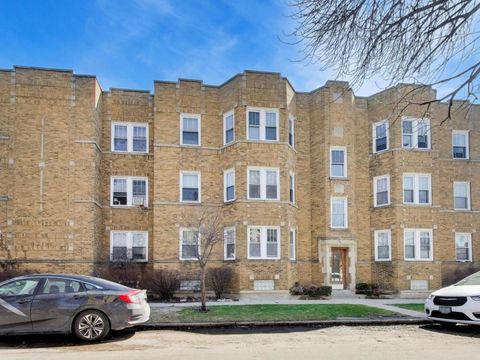 7425 N Campbell Avenue 3 Chicago IL 60645