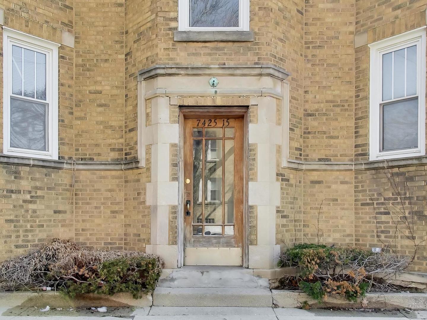 7425 N Campbell Avenue 3