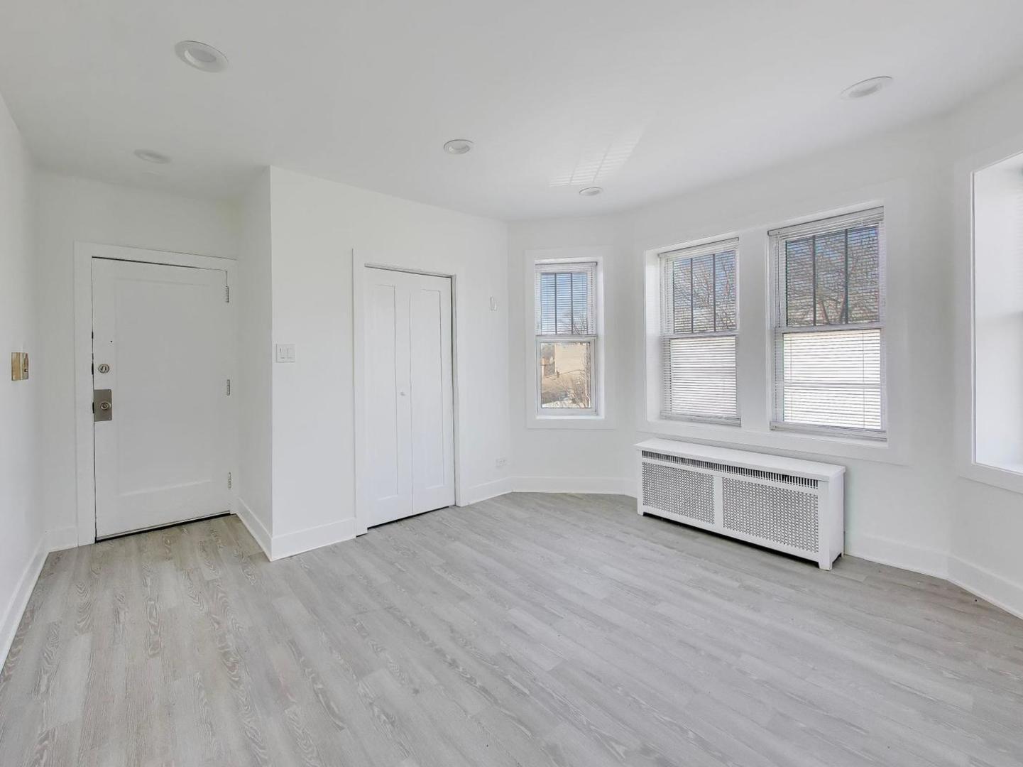 7425 N Campbell Avenue 3