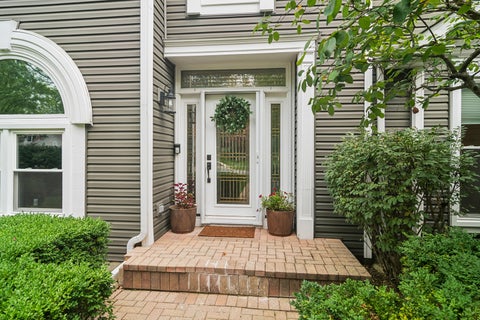 Tiny photo for 171 Southfield Drive, Vernon Hills, IL 60061 (MLS # 12709563)