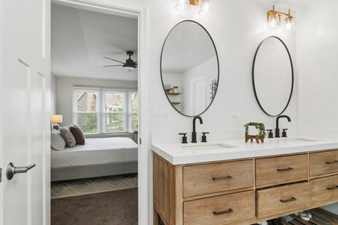 Tiny photo for 171 Southfield Drive, Vernon Hills, IL 60061 (MLS # 12709563)