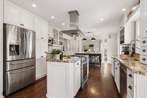Tiny photo for 171 Southfield Drive, Vernon Hills, IL 60061 (MLS # 12709563)