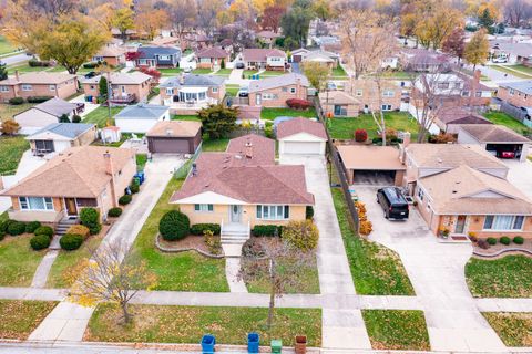 A home in Oak Lawn