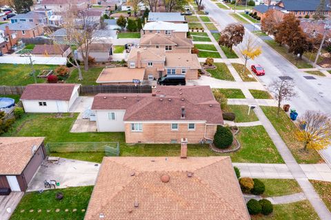 A home in Oak Lawn