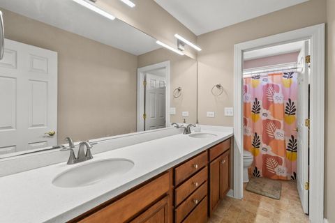 Tiny photo for 459 Glover Drive, North Aurora, IL 60542 (MLS # 12544689)