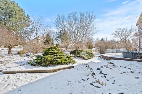Tiny photo for 459 Glover Drive, North Aurora, IL 60542 (MLS # 12544689)