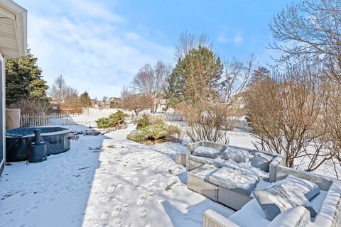 Tiny photo for 459 Glover Drive, North Aurora, IL 60542 (MLS # 12544689)