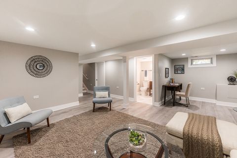 Tiny photo for 147 W North Avenue, Lombard, IL 60148 (MLS # 12514716)