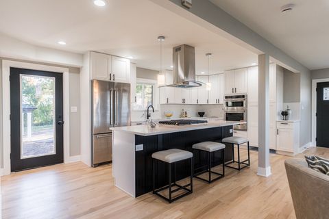 Tiny photo for 147 W North Avenue, Lombard, IL 60148 (MLS # 12514716)