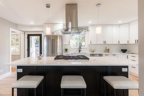 Tiny photo for 147 W North Avenue, Lombard, IL 60148 (MLS # 12514716)