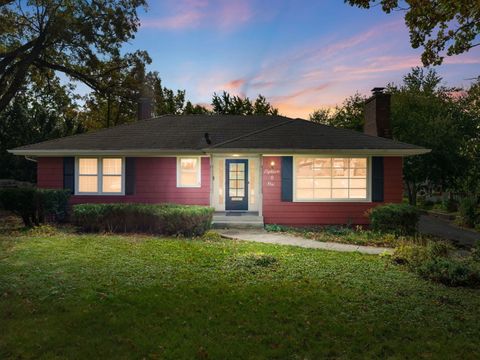 Tiny photo for 1801 Prairie Avenue, Downers Grove, IL 60515 (MLS # 12502350)