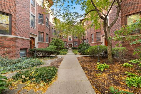 Photo of 529 W Brompton Avenue #3N, Chicago, IL 60657 (MLS # 12505168) Photo of 529 W Brompton Avenue #3N, Chicago, IL 60657 (MLS # 12505168)