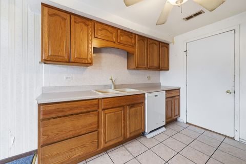 Tiny photo for 3758 Merrimac Lane, Hanover Park, IL 60133 (MLS # 12570322)