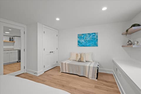 Tiny photo for 704 Roger Avenue, Kenilworth, IL 60043 (MLS # 12725428)