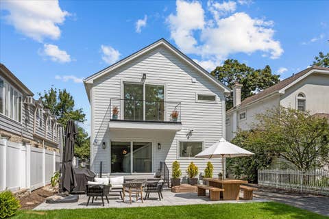 Tiny photo for 704 Roger Avenue, Kenilworth, IL 60043 (MLS # 12725428)