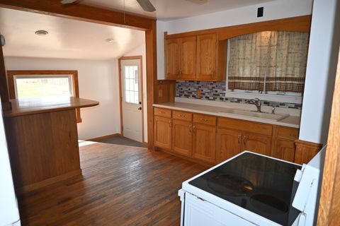 Tiny photo for 185 W Southmor Road, Morris, IL 60450 (MLS # 12597933)