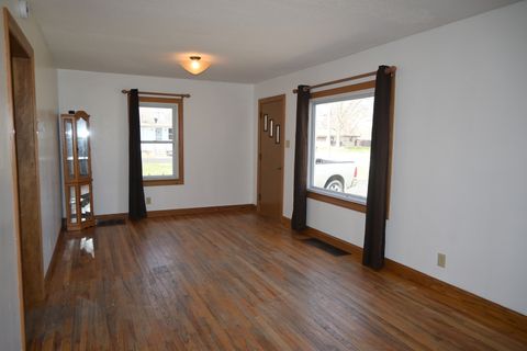 Tiny photo for 185 W Southmor Road, Morris, IL 60450 (MLS # 12597933)