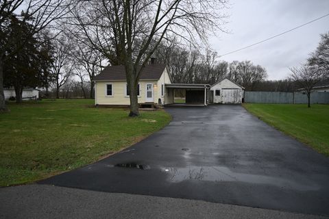 Tiny photo for 185 W Southmor Road, Morris, IL 60450 (MLS # 12597933)