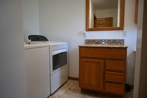 Tiny photo for 185 W Southmor Road, Morris, IL 60450 (MLS # 12597933)