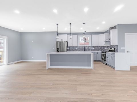 Tiny photo for 3548 Clinton Avenue, Berwyn, IL 60402 (MLS # 12566850)