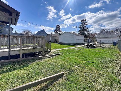 Tiny photo for 2416 Farnam Street, Davenport, IA 52803 (MLS # 12614808)