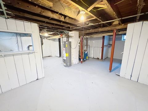 Tiny photo for 2416 Farnam Street, Davenport, IA 52803 (MLS # 12614808)