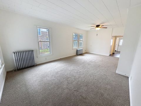 Tiny photo for 2416 Farnam Street, Davenport, IA 52803 (MLS # 12614808)