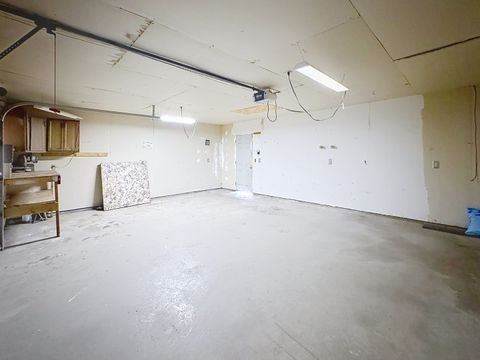 Tiny photo for 2416 Farnam Street, Davenport, IA 52803 (MLS # 12614808)