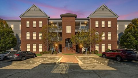 Tiny photo for 1905 N Lincoln Avenue #219, Urbana, IL 61801 (MLS # 12510655)