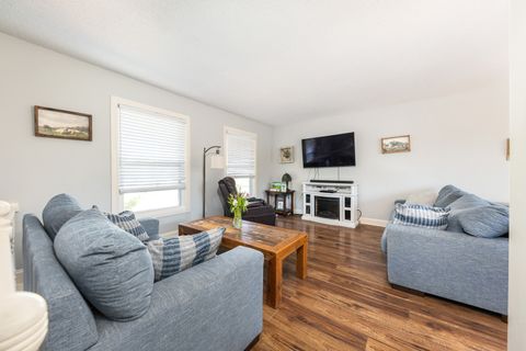 Tiny photo for 128 S BIRCHWOOD Drive, Naperville, IL 60540 (MLS # 12592339)