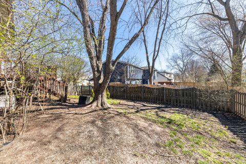 Tiny photo for 128 S BIRCHWOOD Drive, Naperville, IL 60540 (MLS # 12592339)