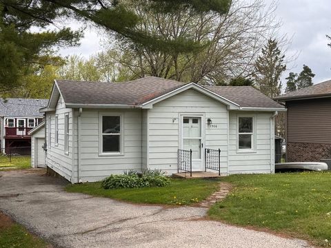 Tiny photo for 7506 Algonquin Road, Wonder Lake, IL 60097 (MLS # 12631153)