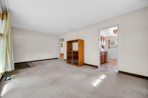 Tiny photo for 17913 Oakwood Avenue, Lansing, IL 60438 (MLS # 12480441)