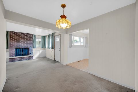 Tiny photo for 17913 Oakwood Avenue, Lansing, IL 60438 (MLS # 12480441)