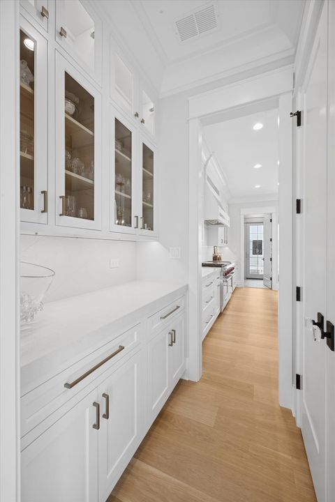 Tiny photo for Hinsdale, IL 60521 (MLS # 12506954)