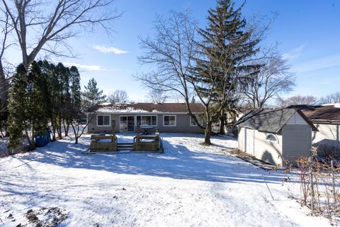 Tiny photo for 5615 Star Drive, Hanover Park, IL 60133 (MLS # 12551071)