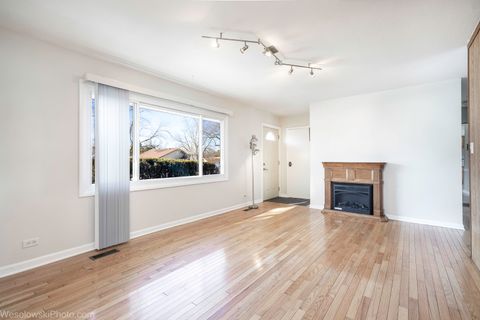 Tiny photo for 5615 Star Drive, Hanover Park, IL 60133 (MLS # 12551071)