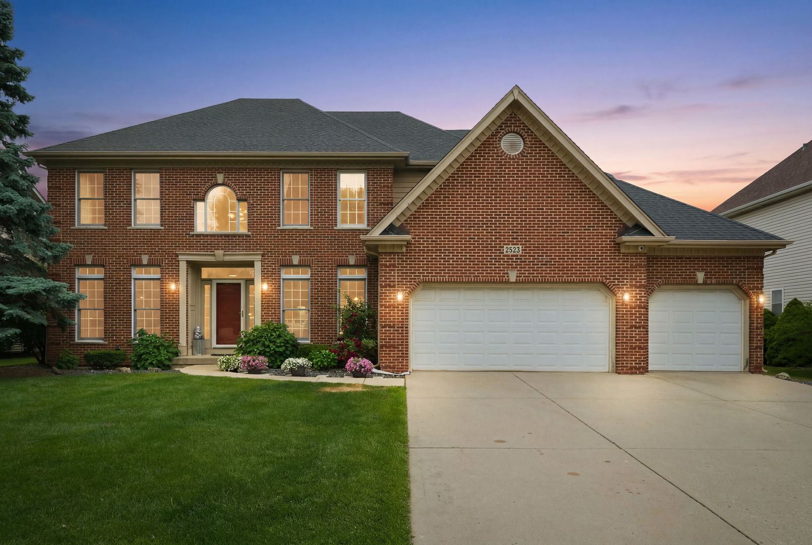 3423 Goldfinch Drive