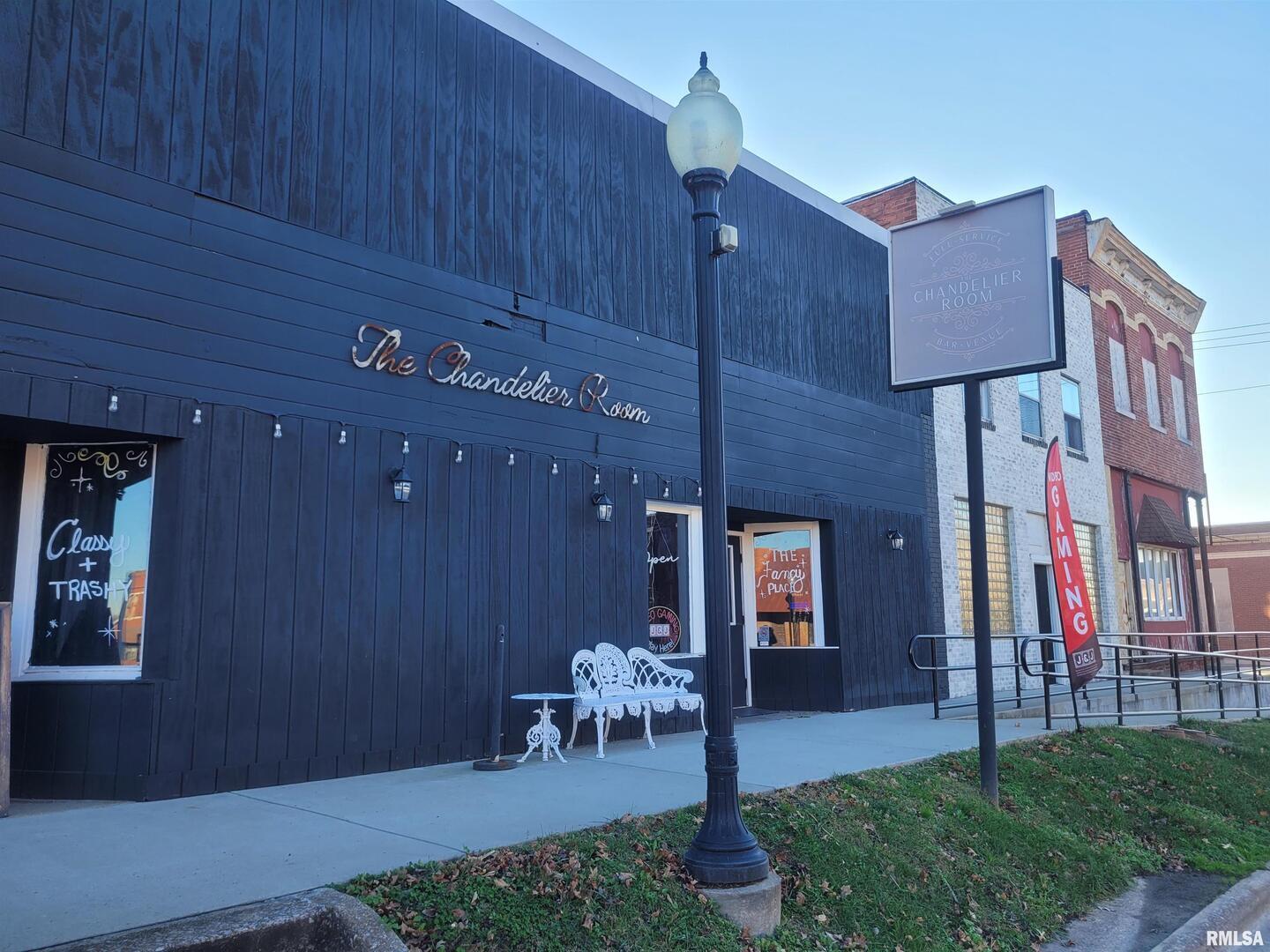 105 E FRANKLIN Street