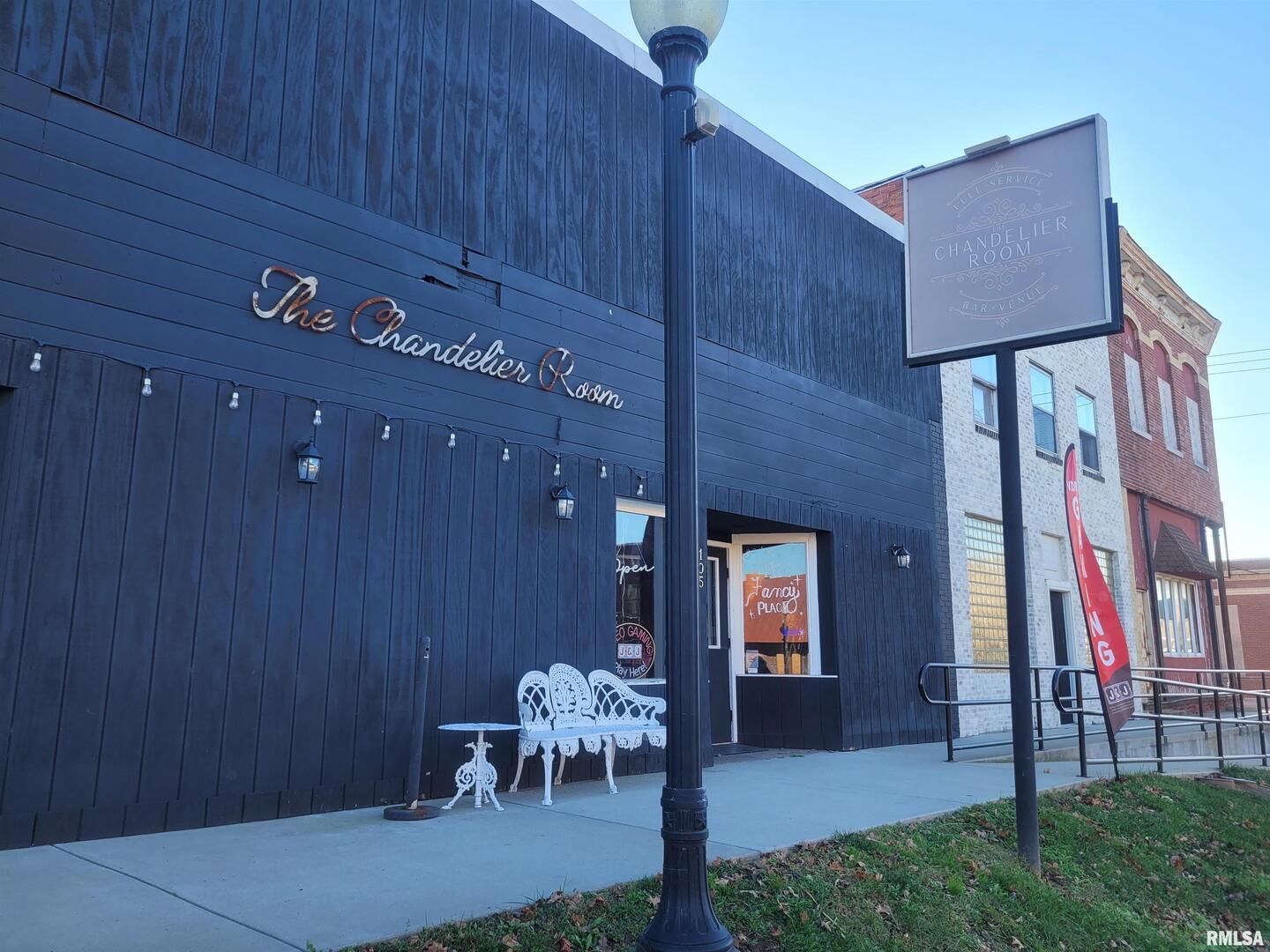 105 E FRANKLIN Street