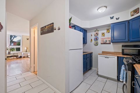 Tiny photo for 1578 Woodland Avenue #D, Des Plaines, IL 60016 (MLS # 12487267)