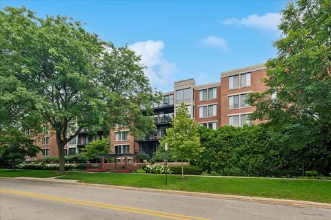 Tiny photo for 1633 2nd Street #508, Highland Park, IL 60035 (MLS # 12554791)