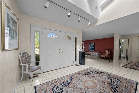 Tiny photo for 320 Buckthorn Circle, Northbrook, IL 60062 (MLS # 12478812)