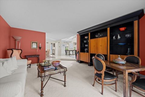Tiny photo for 320 Buckthorn Circle, Northbrook, IL 60062 (MLS # 12478812)