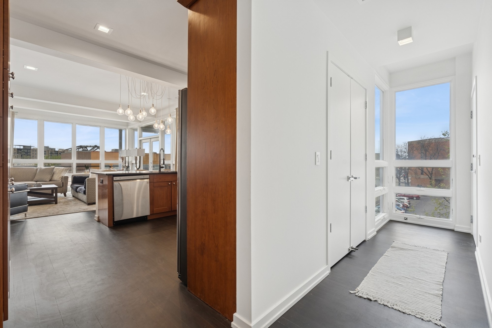 2303 N Bosworth Avenue 3A